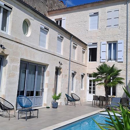 L'Angely - Chambres D'Hotes Niort Exterior foto